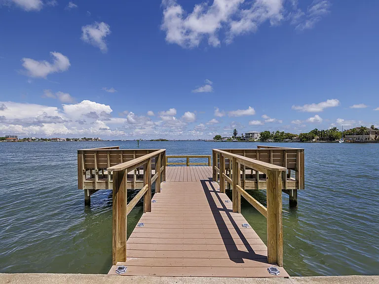 Waters Pointe — Photo 36