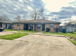 2400 Pecan Ridge Dr, Bryan, TX 77802