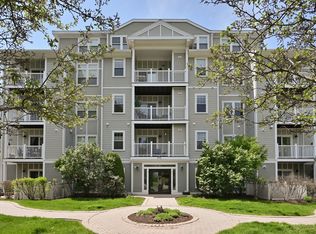 990 Vfw Pkwy APT 302, Boston, MA 02132