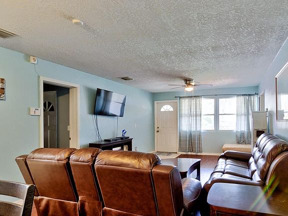 5th image of 4505 17th St