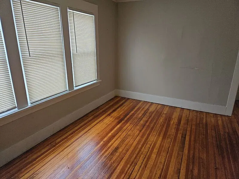1 bed, 1.0 bath, $900 — Photo 3