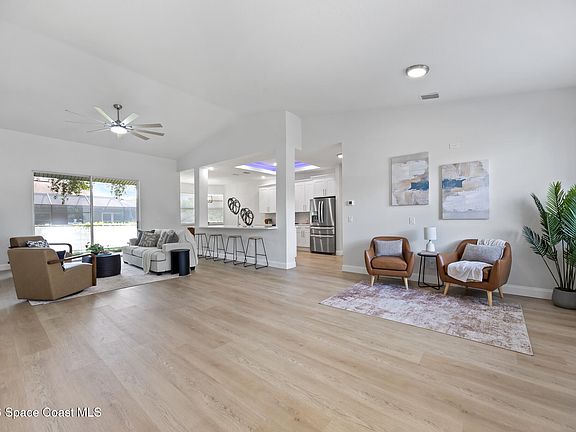 5th image of 6348 Dearman St