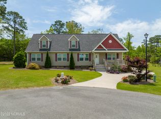 108 Paradise Ct, Sneads Ferry, NC 28460