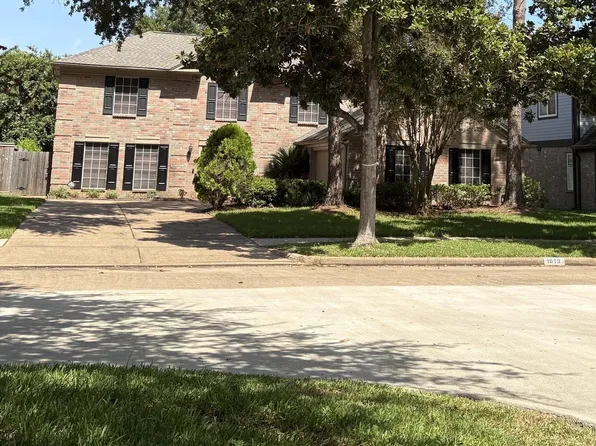 1819 Riverbend Xing, Sugar Land, TX 77478