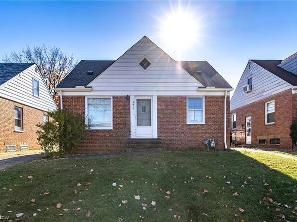 9401 Morton Ave, Brooklyn, OH 44144