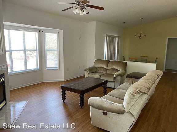 4th image of 4134 Breezewood Dr APT 201