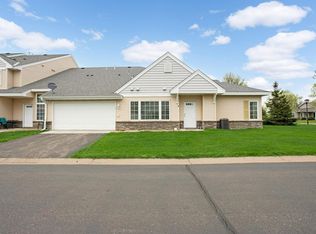 315 Roosevelt St S UNIT J, Cambridge, MN 55008