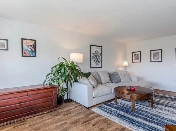 45 Bullocks Point Ave APT 7C, Riverside, RI 02915