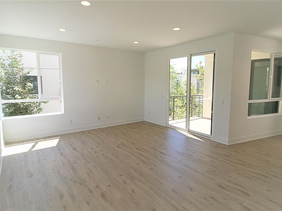 4th image of 118 S Avenue 50 Unit 403
