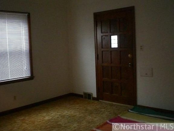 5th image of 164 Arion St E