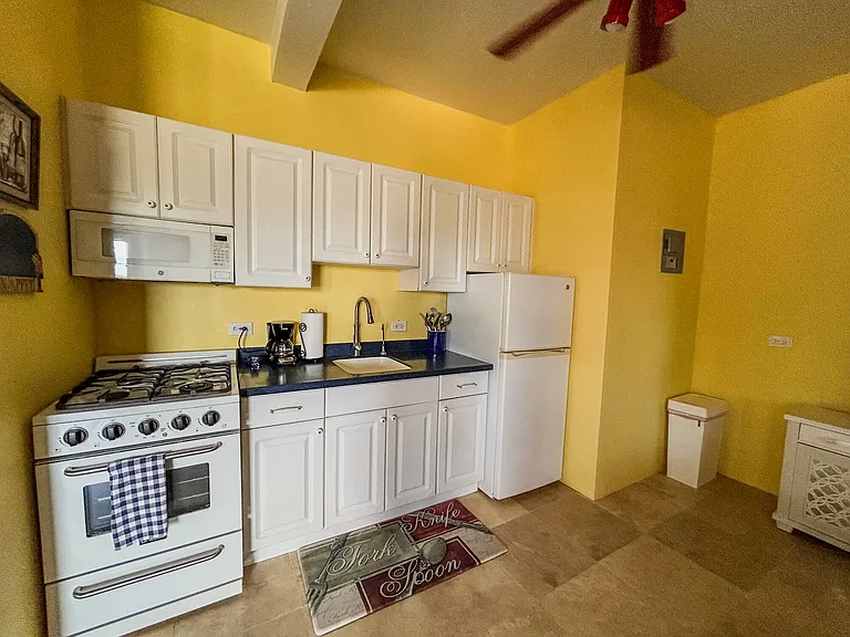 287 Two Hermon Hl — Photo 4