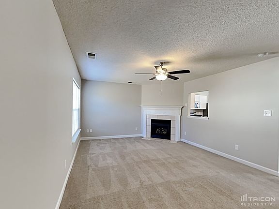 3rd image of 1408 Clooney Ln