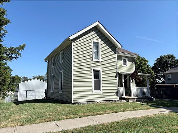 2nd image of 805 W Main St