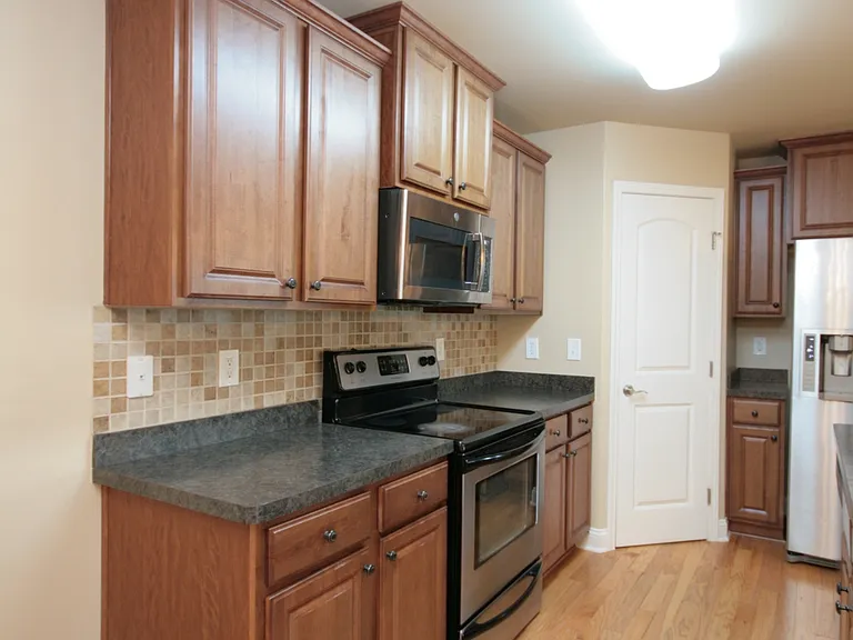 239 Healey Dr — Photo 2