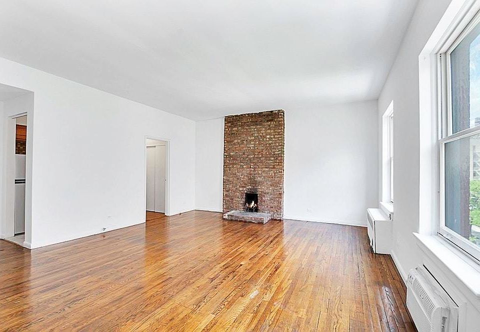 2nd image of 212 E 18th St #4