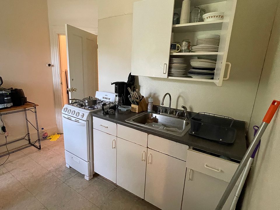 1st image of 264 Gano St #5