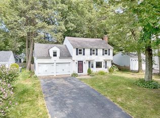 1245 Bradley Rd, Springfield, MA 01118