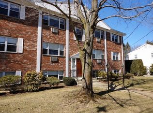 91 Lexington St #1, Auburndale, MA 02466