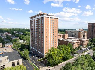 710 S Hanley Rd APT 17C, Saint Louis, MO 63105