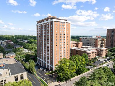 710 S Hanley Rd APT 17C, Saint Louis, MO, 63105