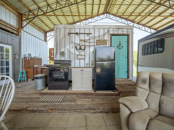 1008 Wc Pickett Rd Lot 47/48, Clifton, TN 38425