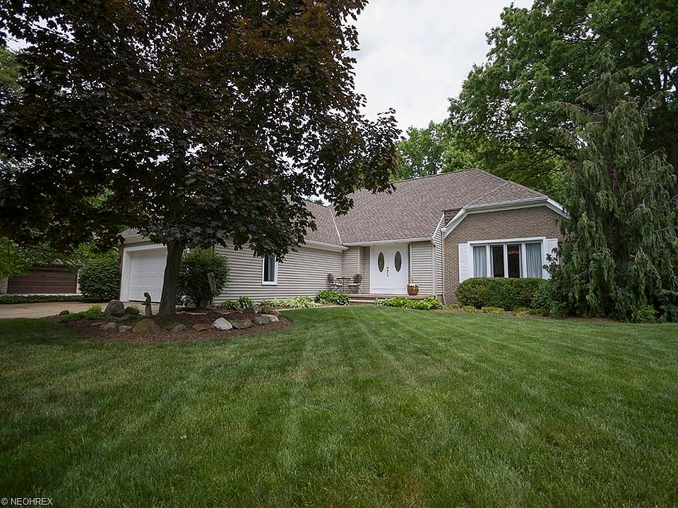 1st image of 25390 Brittany Cir