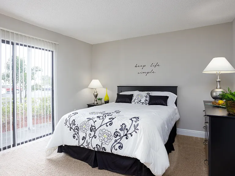 Woodlake Village — Photo 7