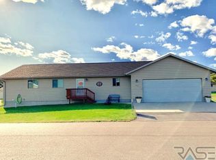 711 Oak St, Alexandria, SD 57311