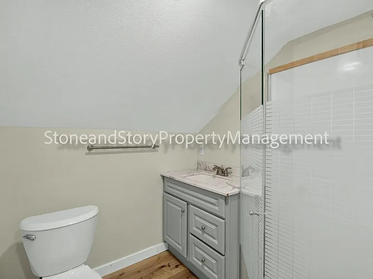 414 NE Grattan St — Photo 26