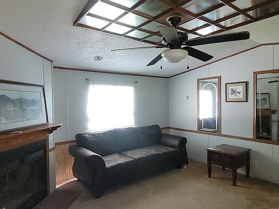4th image of 526 County Road 369