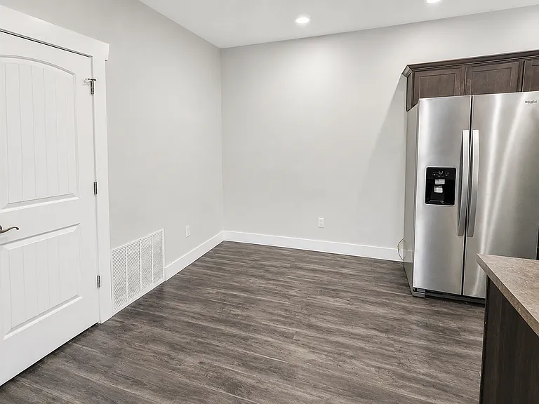 91 W Springview Dr — Photo 3