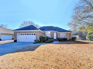 2061 Cherokee Farms Cv, Buford, GA 30519