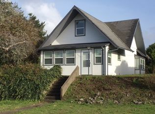 1665 Monroe St, North Bend, OR 97459