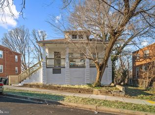 574 49th Pl NE, Washington, DC 20019