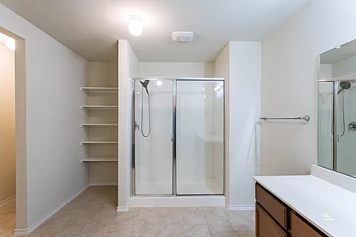 1009 Riverstone Trl Photo 1