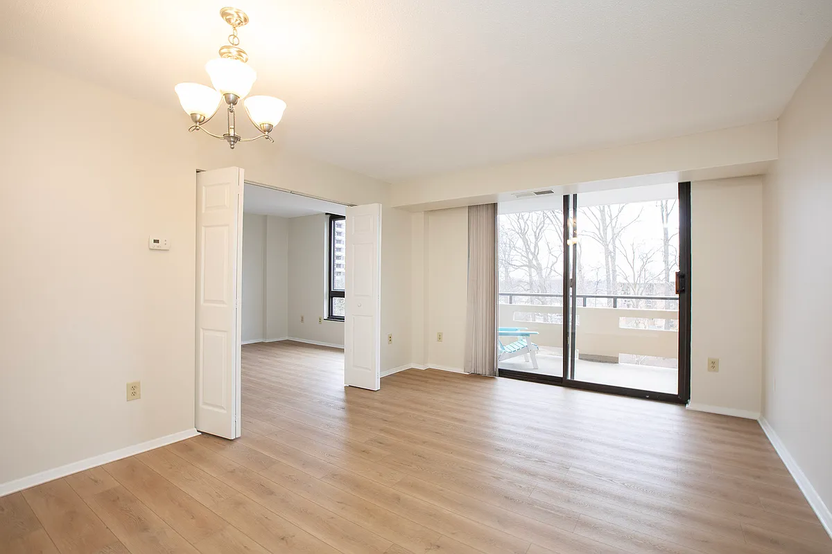 Building Photo - 1808 Old Meadow Rd #507