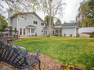 1687 E Hillcrest Dr, Thousand Oaks, CA 91362