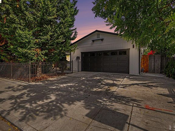 2nd image of 545 E Arques Ave