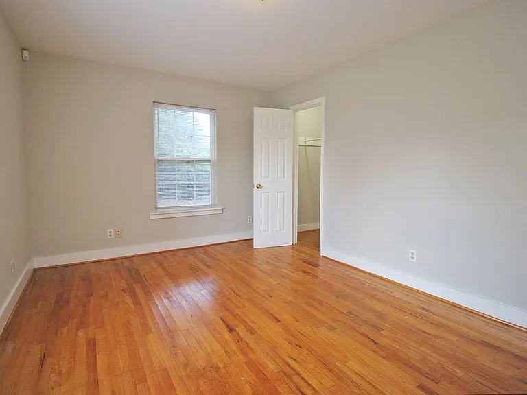 1141 Virginia St — Photo 19