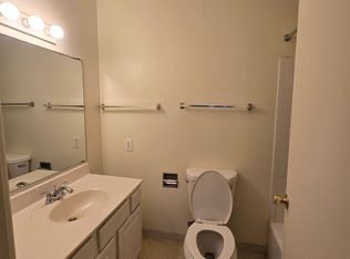 444 Gramercy Dr #323-05, Rockford, IL 61107