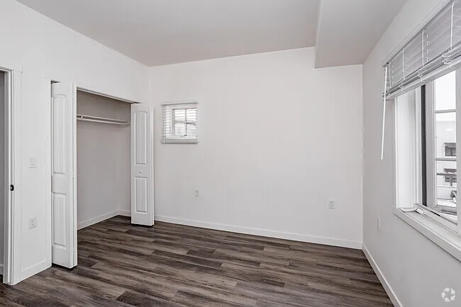 Catalina Luxury Apartments — Photo 7