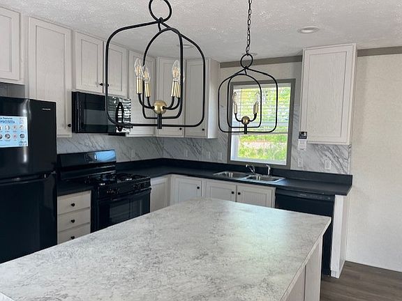 4th image of 4009 N Deadwood Dr #188