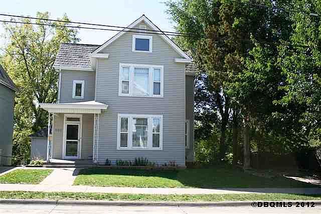1st image of 530 Clarke Dr