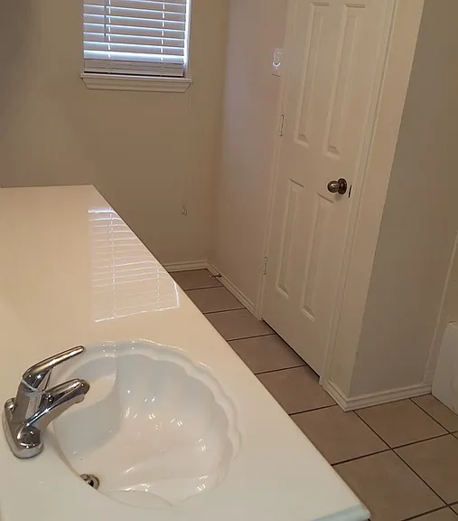 1002 Oshkosh Ave — Photo 19