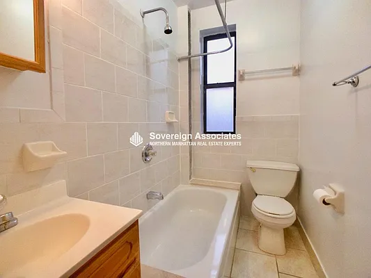 Rented by Sovereign Associates | media 9