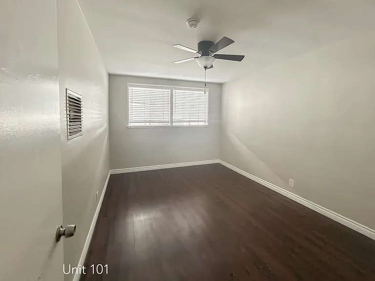 7510 Hollywood Blvd. Apartments — Photo 21