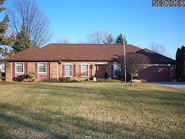 1st image of 153 Saint Thomas Dr