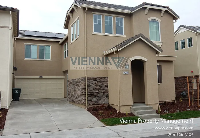 1271 Goldenrod Way — Photo 2