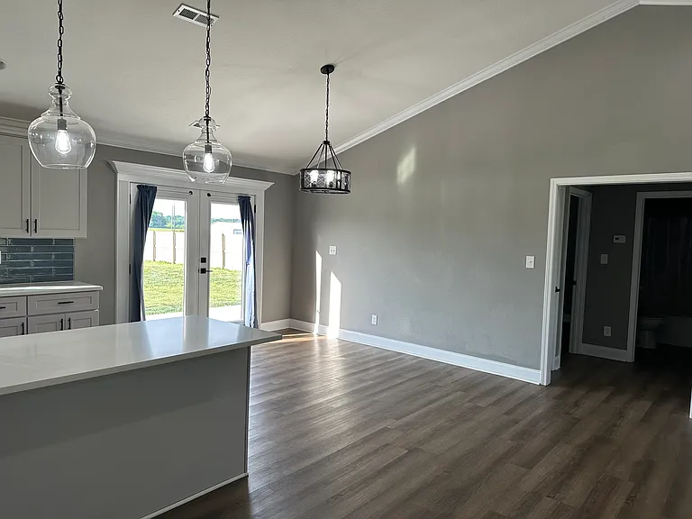 5823 Old Niles Ferry Pike — Photo 6