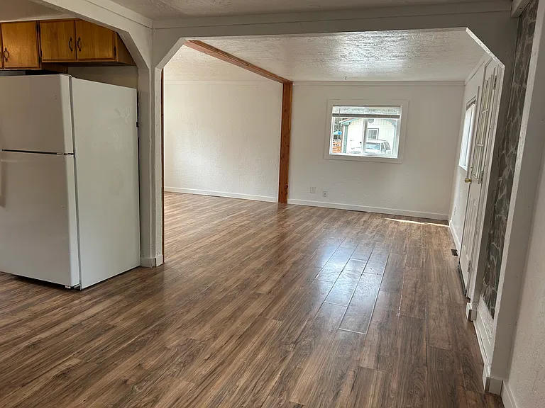 44450 Billy Jean Ln Apt 2, Ronan, MT 59864 | HotPads